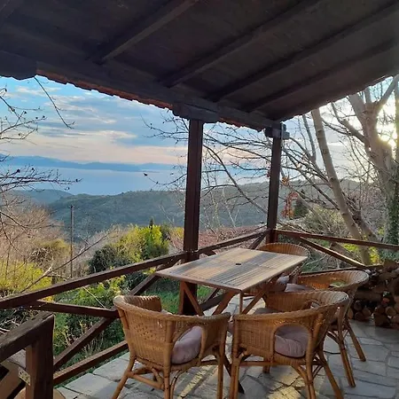 Сasa de vacaciones Mountain And Sea View Miléai