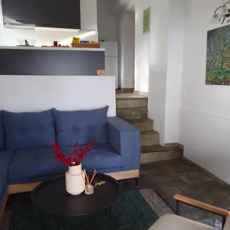 Mountain And Sea View 度假居 Miléai